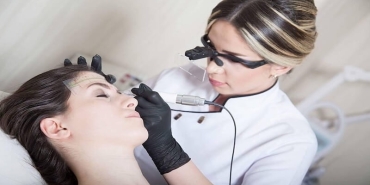 Kalıcı Makyaj Artık Milyar Dolarlık Bir Endüstri